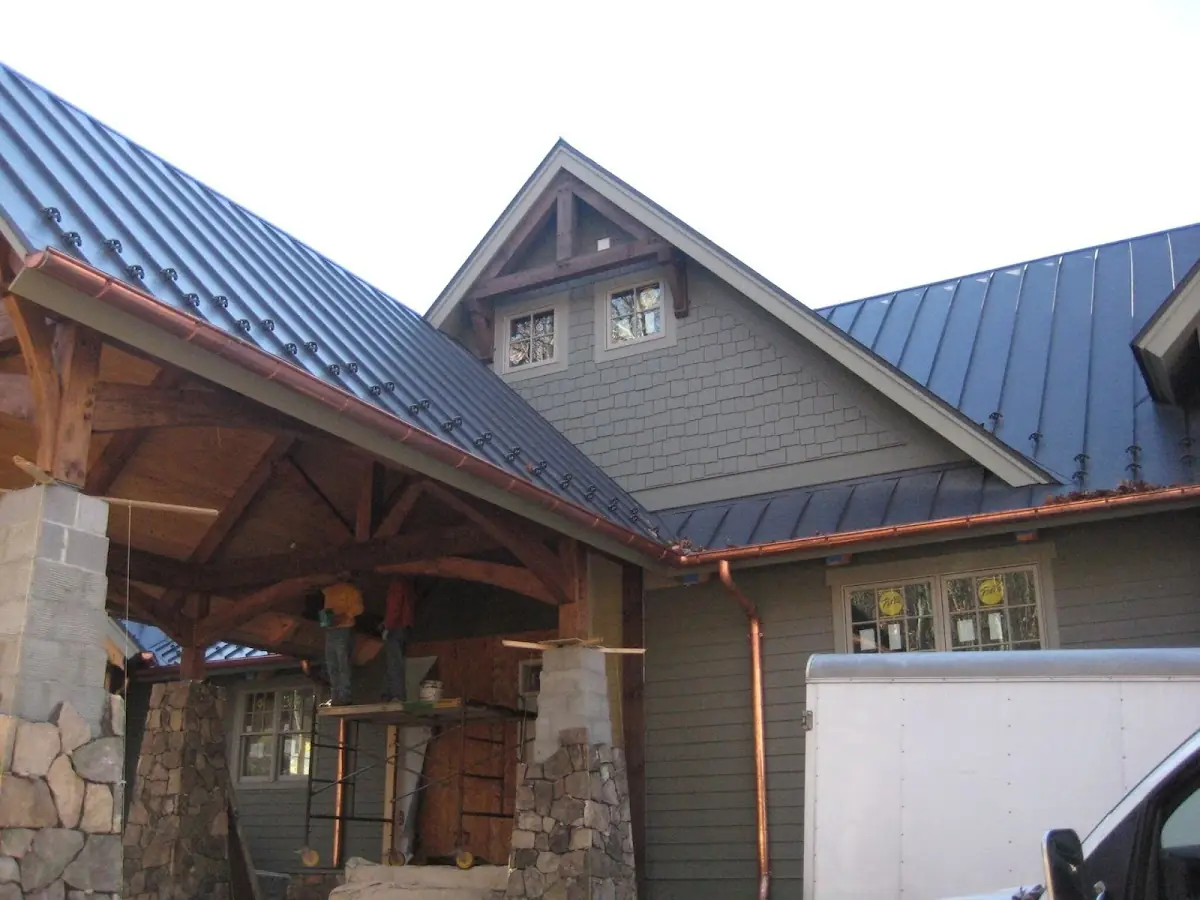 Craftsman Roofing team delivering quality roofing work in Oak Hill
